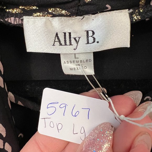 Ally B. Surplice Attached Necklace Large Top Short Sleeve Chain Design Y2K - Picture 9 of 12